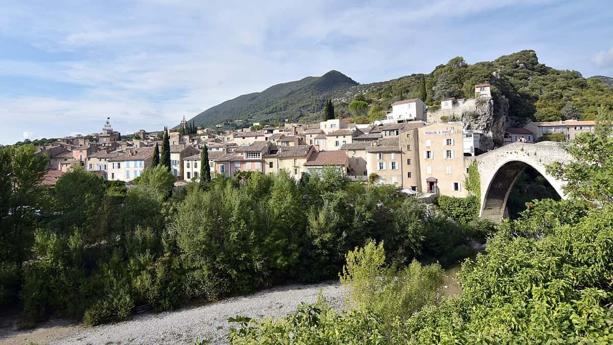 Vue de Nyons