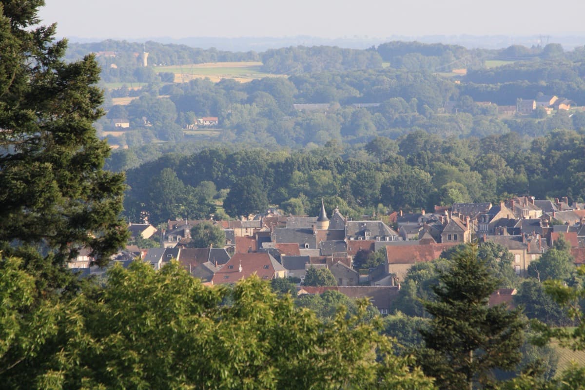 Vue de Dun-le-Palestel
