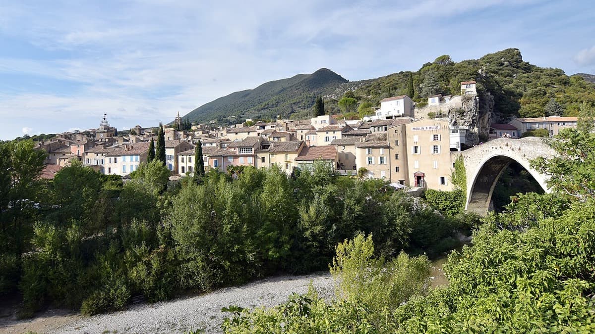 Vue de Nyons